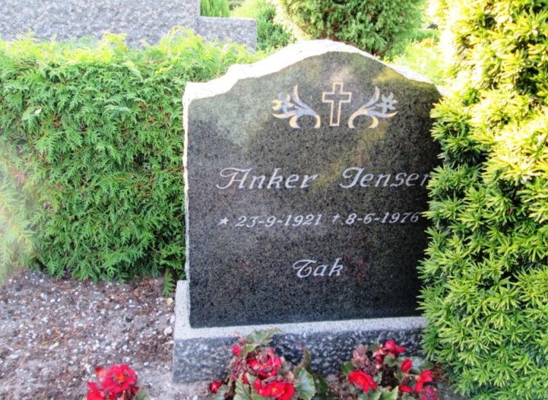 Anker Jensen .JPG